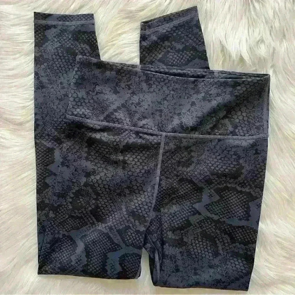 ALLFENIX Leggings Navy Snake 7/8 Medium - Picture 2 of 7